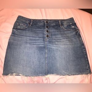Old navy jean skirt size 18